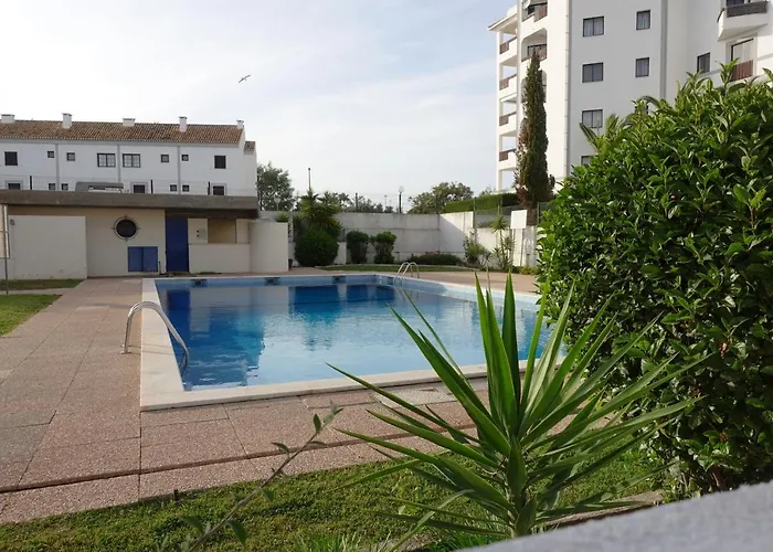 Ferienhaus Vilamoura Garden House With Pool & Parking, By Hopstays Quarteira