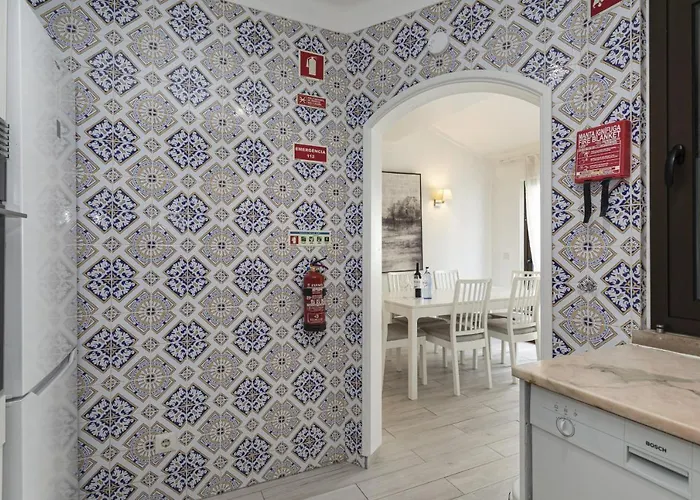 Ferienhaus Vilamoura Garden House With Pool & Parking, By Hopstays *