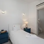 Vilamoura Garden House With Pool & Parking, By Hopstays Дом отдыха