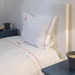 Vilamoura Garden House With Pool & Parking, By Hopstays Дом отдыха Картейра
