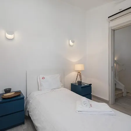 Hopstays Vilamoura House Garden - Marina View Holiday home