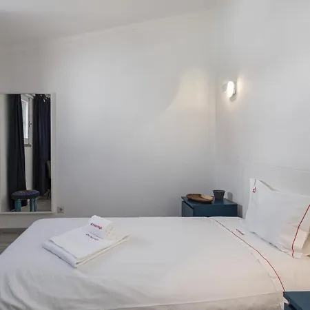 Vilamoura Garden House With Pool & Parking, By Hopstays 度假居 奎特里拉