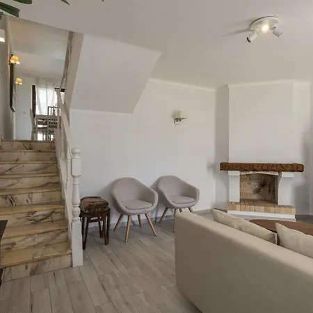 Hopstays Vilamoura House Garden - Marina View Holiday home *